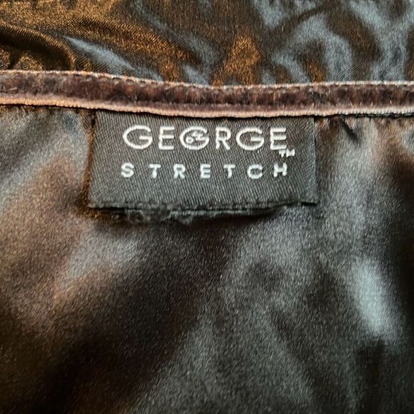 George Stretch Women's Black Long Sleeve Soft Silky Button Up Blouse Large - Picture 8 of 8